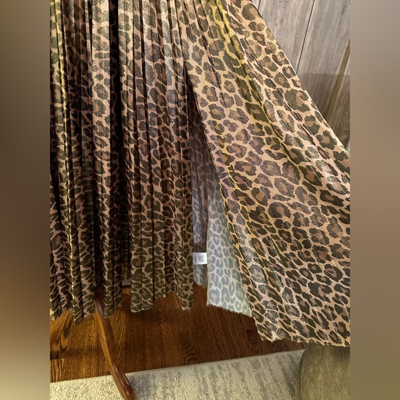 ALC Metallic Leopard Pleated Skirt NWT SZ 4 - Picture 6 of 10